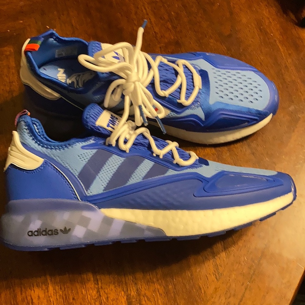 NWOB Adidas. - Picture 4 of 5